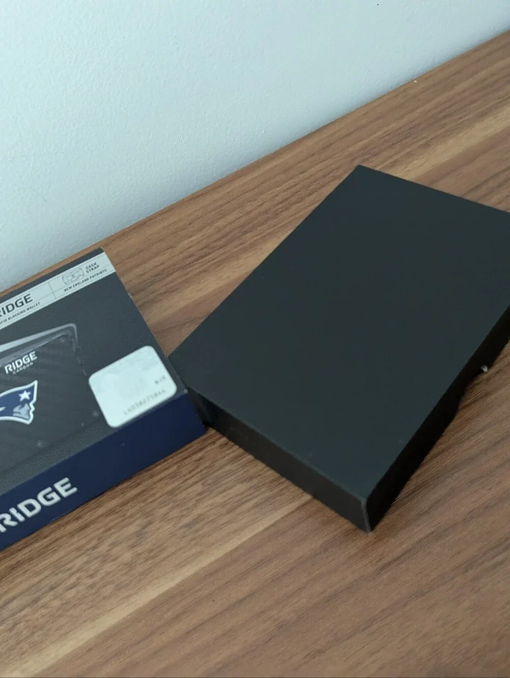 Ridge Carbon Wallet RFID-Blocking New England Patriots NFL New In Box